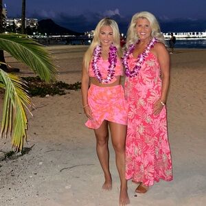 DO+BE boutique pink/orange floral skirt set